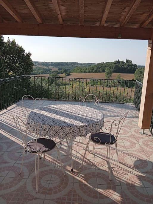 Maison De Village Avec Superbe Vue Cuq  Eksteriør bilde